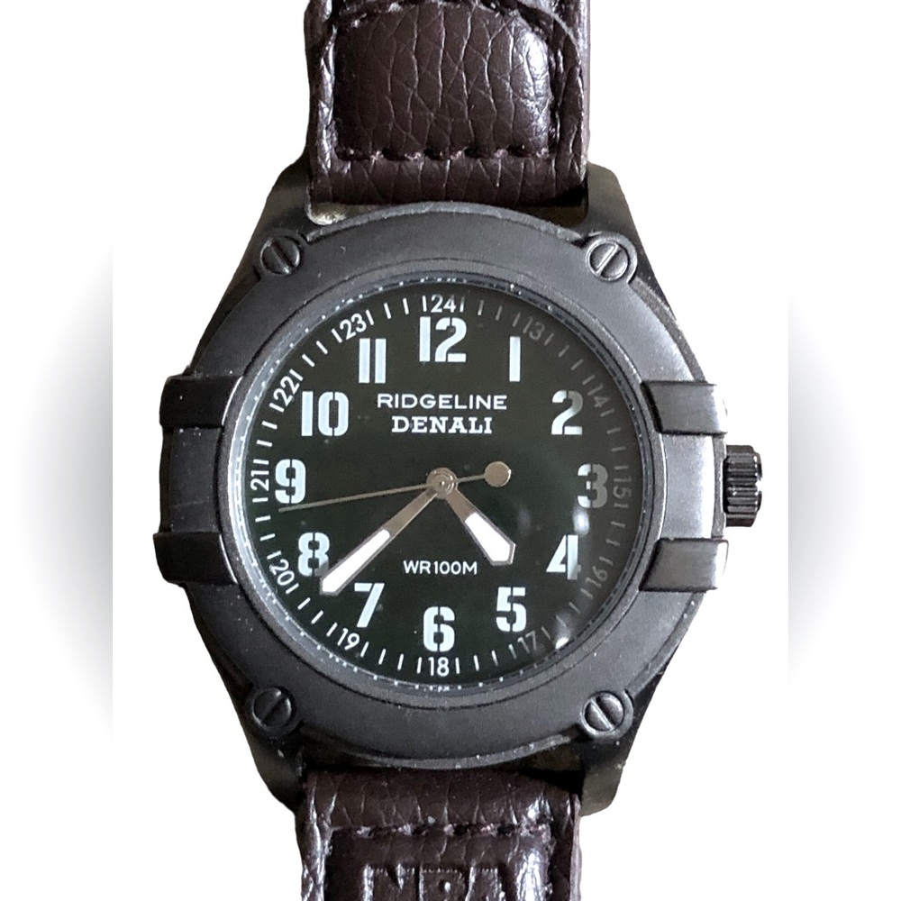 Vintage Denali gray tone metal men's watch 100m waterproof brown leather band